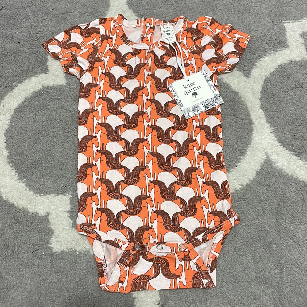NWT Kate Quinn trojan horse bambooscoop neck bodysuit 6-12m